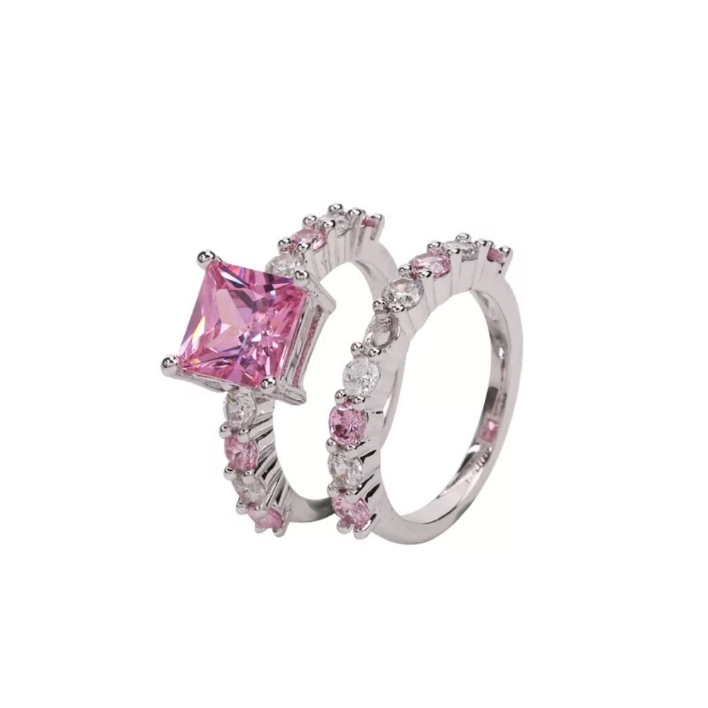 Beautiful silver 💕pink  Ring